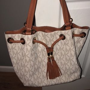 Michael Kors purse